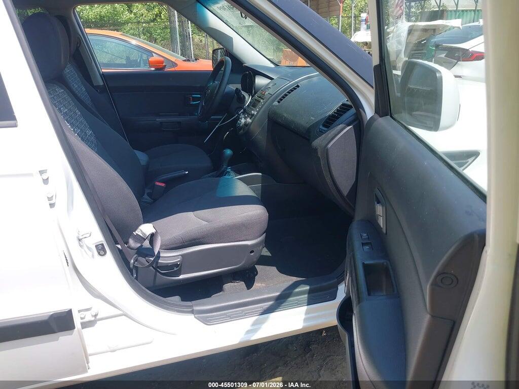 KNDJT2A2XB7710637 2011 KIA SOUL photo no. 5