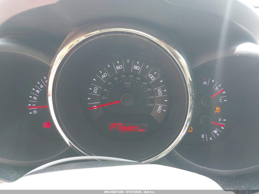 KNDJT2A2XB7710637 2011 KIA SOUL photo no. 7