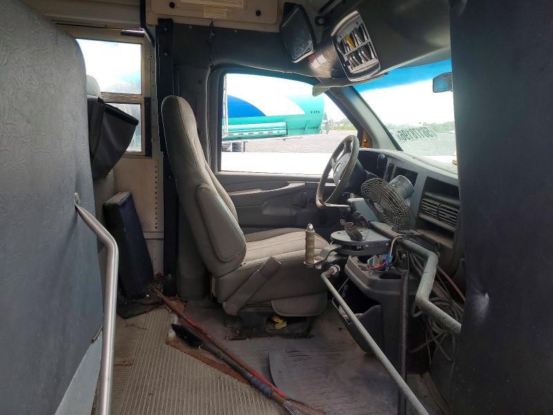 2009 CHEVROLET EXPRESS CU - SCHOOL BUS — Фото 5 из 10