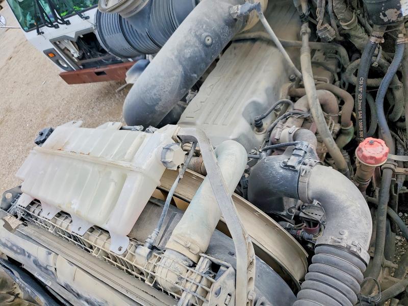 2009 MACK GU800 - READY MIX TRUCK — Фото 7 из 10