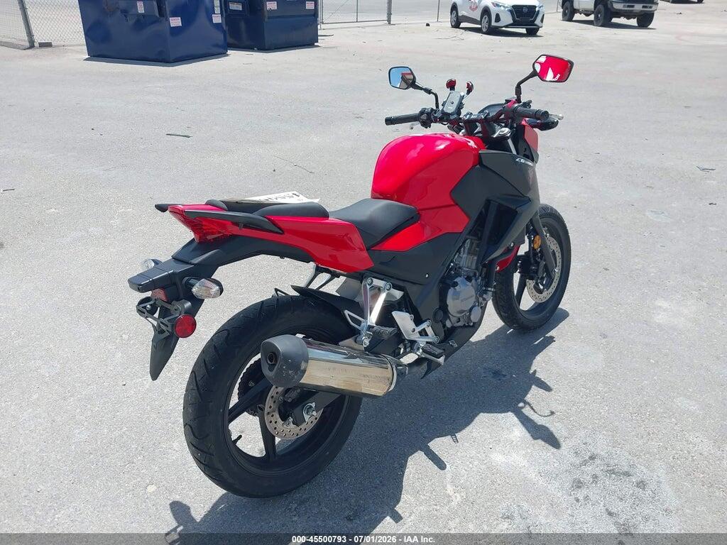 MLHNC5214F5101082 2015 HONDA CB300 photo no. 4