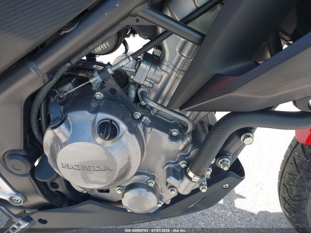 MLHNC5214F5101082 2015 HONDA CB300 photo no. 8