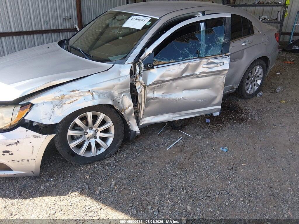 1C3BC1FB0BN511961 2011 CHRYSLER 200 photo no. 6