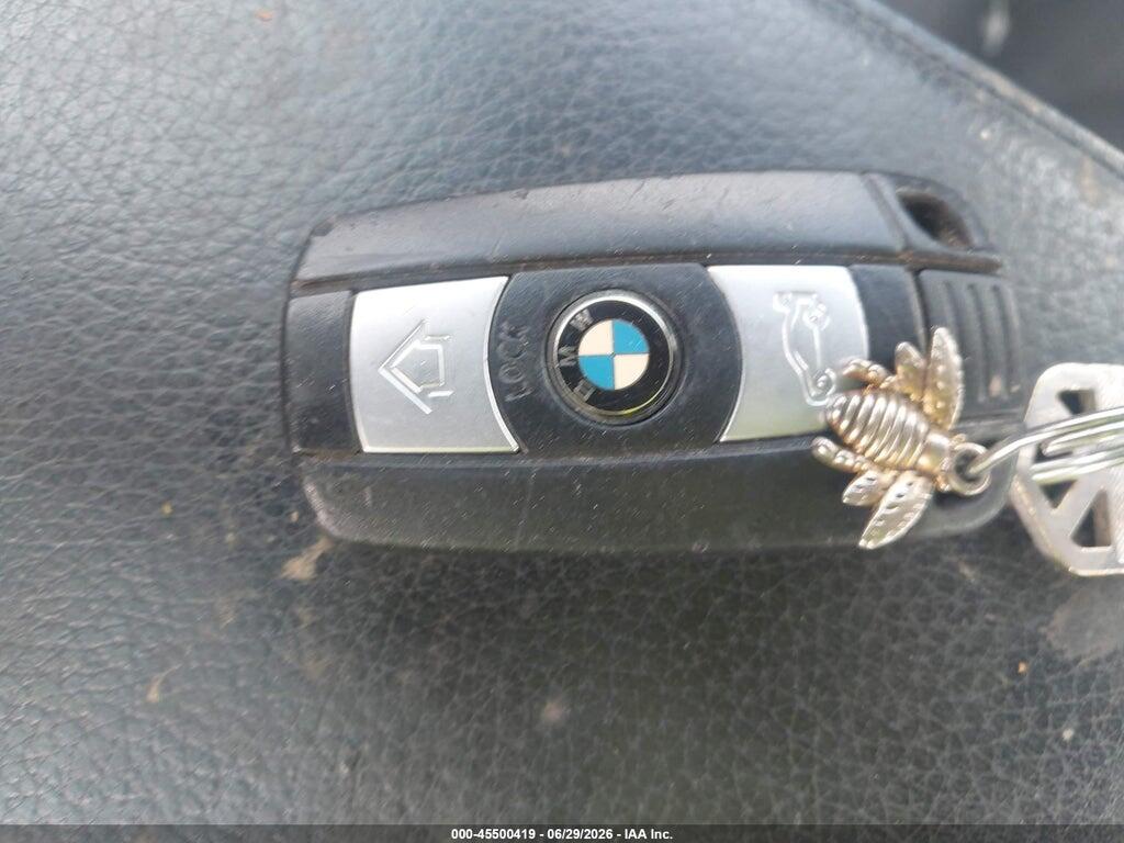 WBAVA37538NL52877 2008 BMW 328I photo no. 11