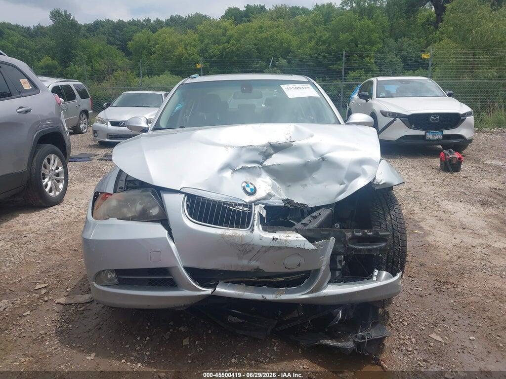WBAVA37538NL52877 2008 BMW 328I photo no. 12