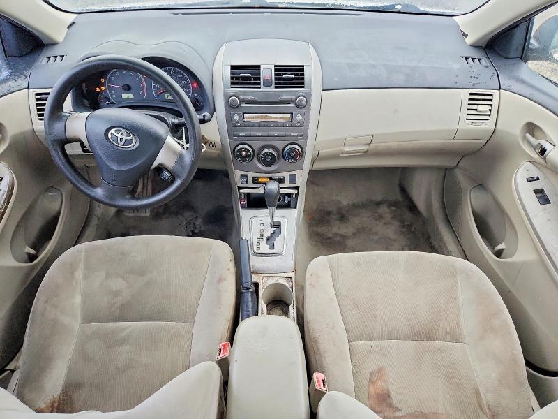 2011 TOYOTA COROLLA LE — Фото 8 из 12