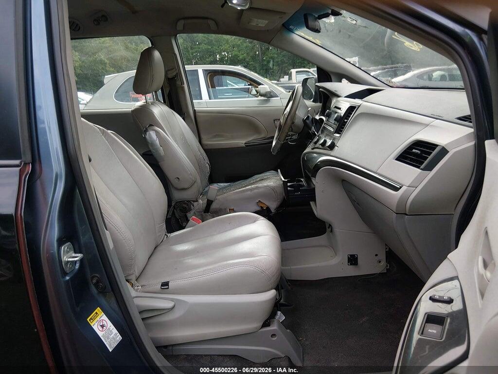 5TDZK3DC7DS326484 2013 TOYOTA SIENNA photo no. 5