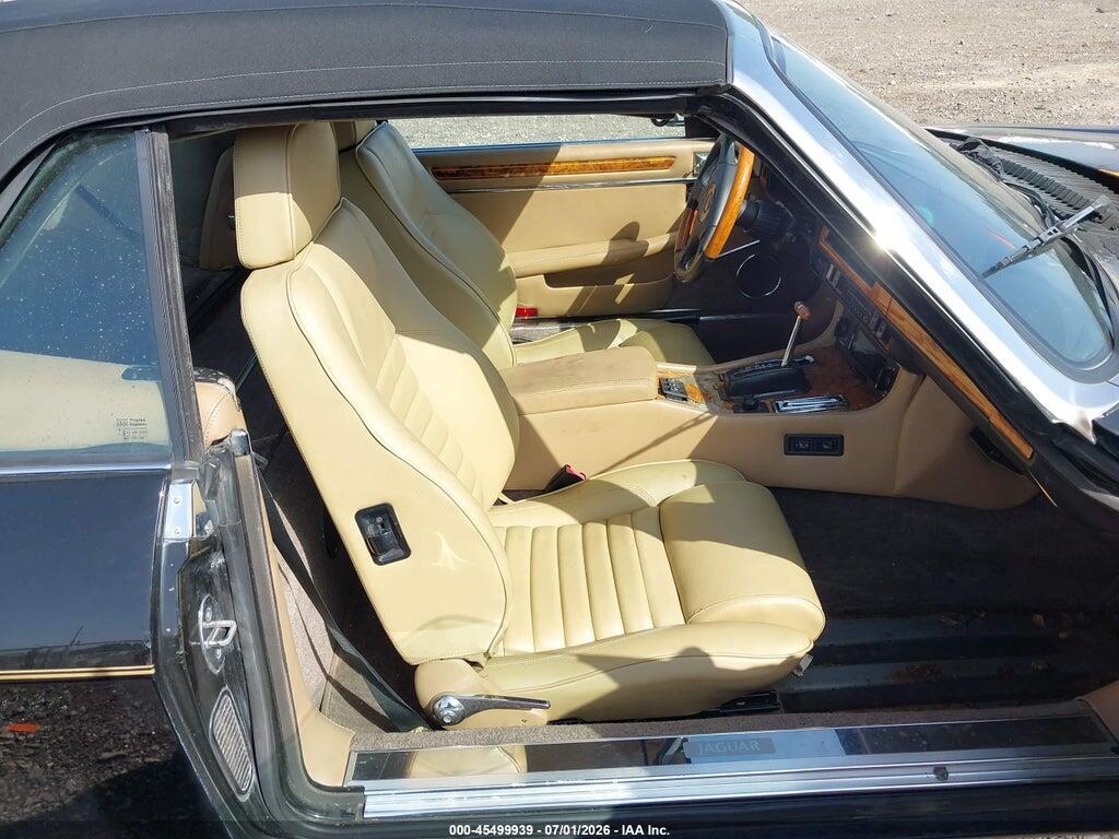 SAJNV4844KC163601 1989 JAGUAR XJS photo no. 5