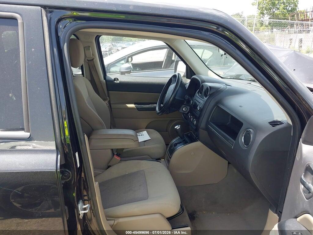 1J4NT1GB2AD652827 2010 JEEP PATRIOT photo no. 5