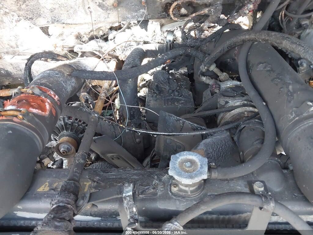 4UZA4FAD3XCF41774 1999 FREIGHTLINER CHASSIS photo no. 10