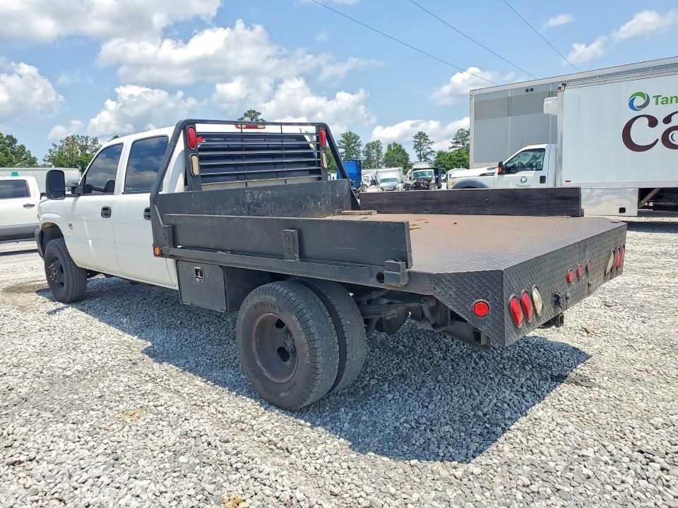 2004 CHEVROLET SILVERADO K3500 — Фото 2 из 12