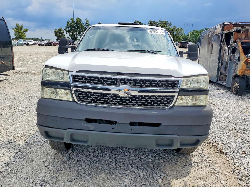 2004 CHEVROLET SILVERADO K3500 — Фото 5 из 12