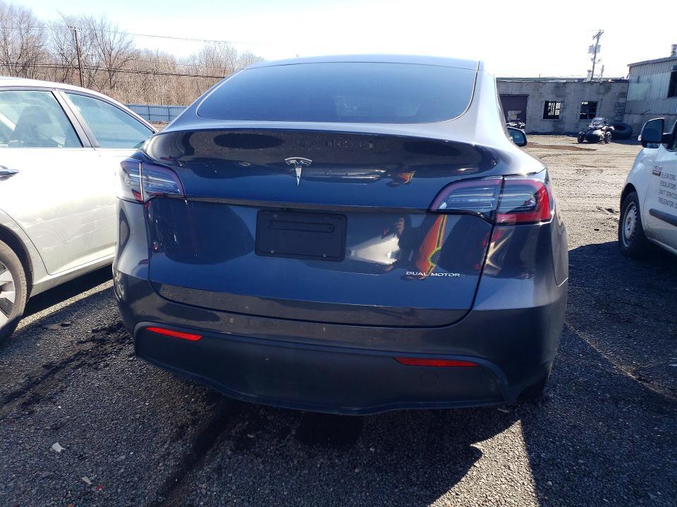 2020 TESLA MODEL Y — Фото 6 из 13