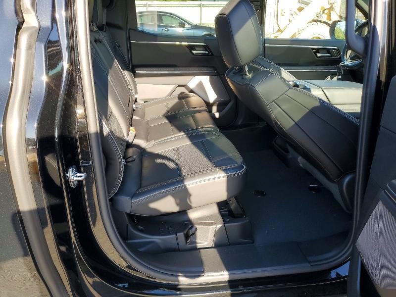 2025 GMC SIERRA DENALI — Фото 11 из 13