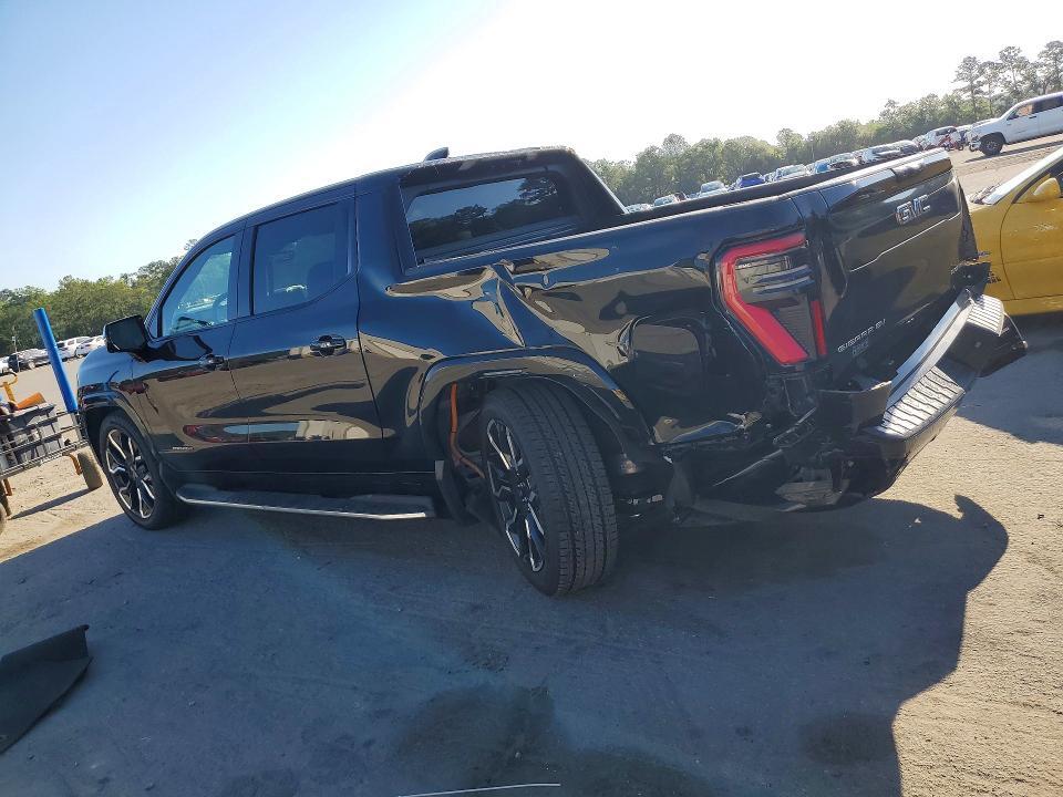2025 GMC SIERRA DENALI — Фото 2 из 13