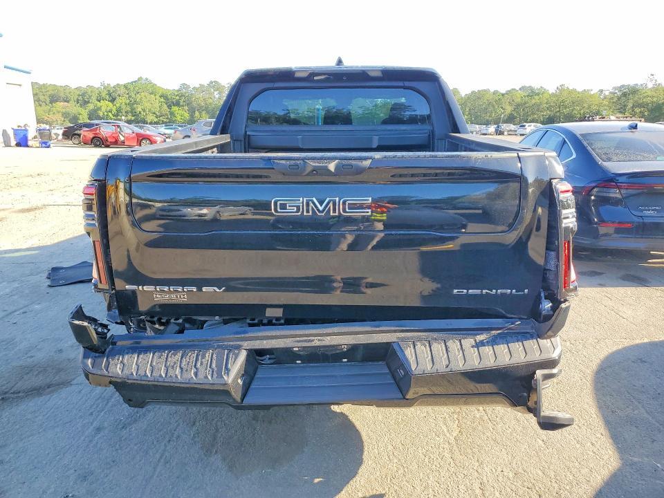 2025 GMC SIERRA DENALI — Фото 6 из 13