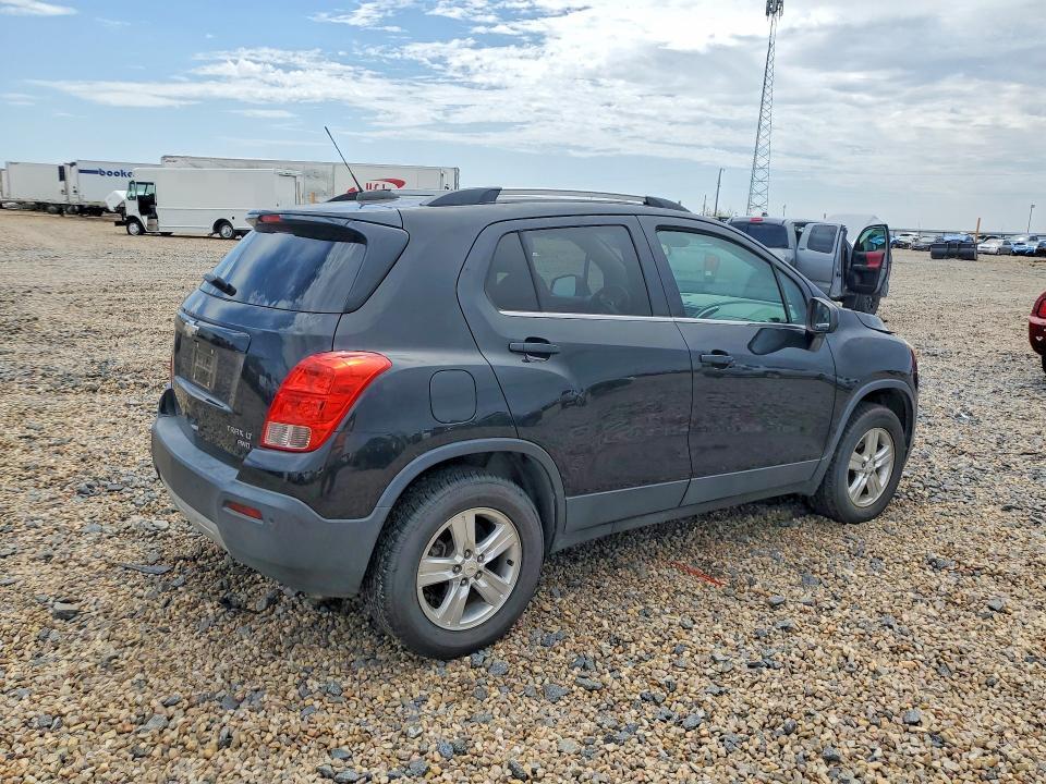2016 CHEVROLET TRAX 1LT — Фото 3 из 13