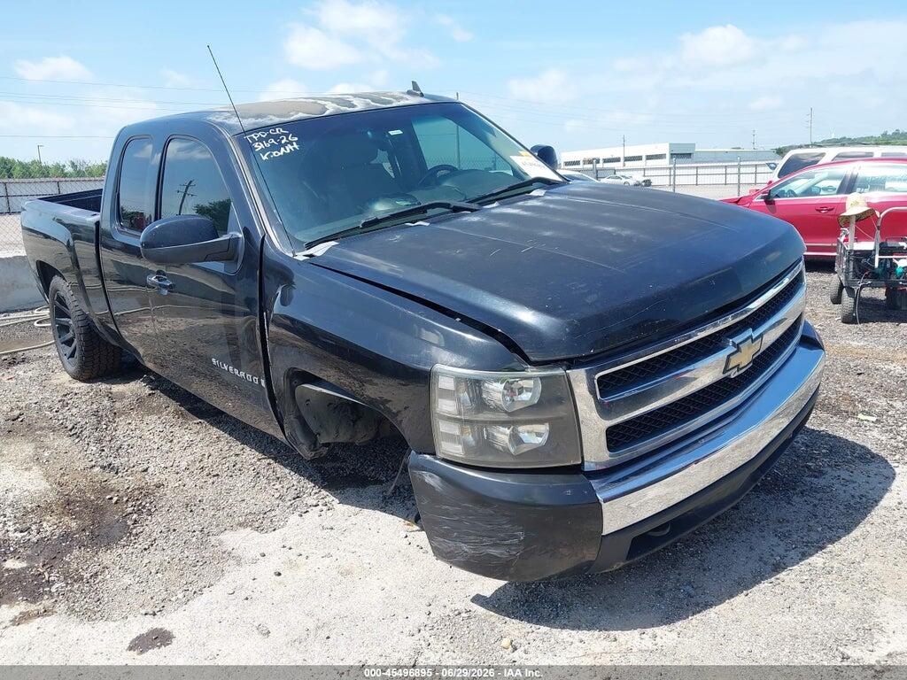 2GCEC19JX81321820 2008 CHEVROLET SILVERADO 1500 photo no. 1