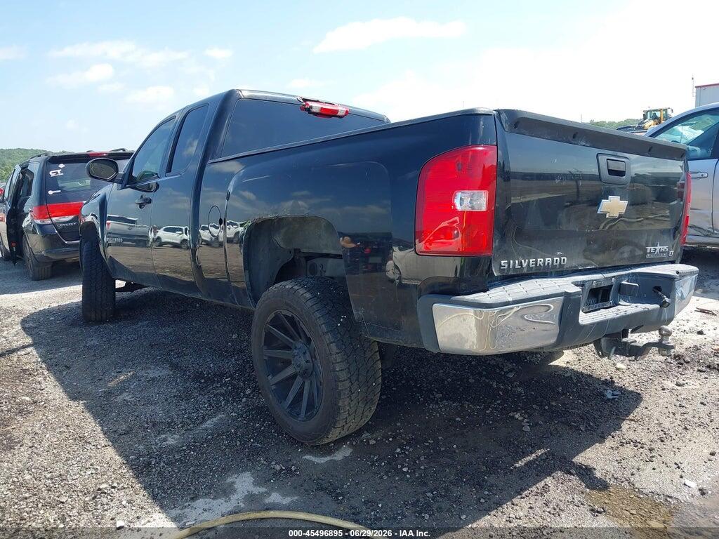 2GCEC19JX81321820 2008 CHEVROLET SILVERADO 1500 photo no. 3