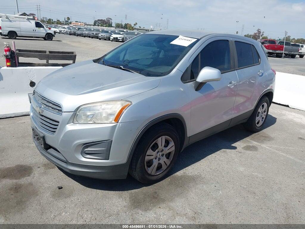 KL7CJKSBXFB207476 2015 CHEVROLET TRAX photo no. 2