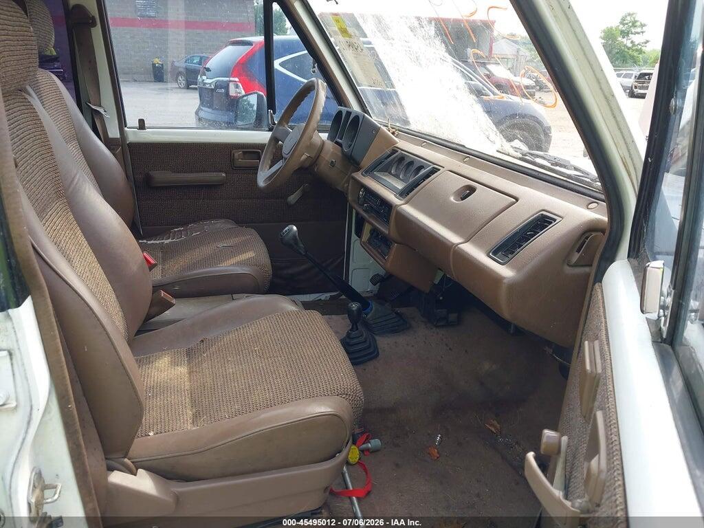 JACCH58E6K8906028 1989 ISUZU TROOPER photo no. 5
