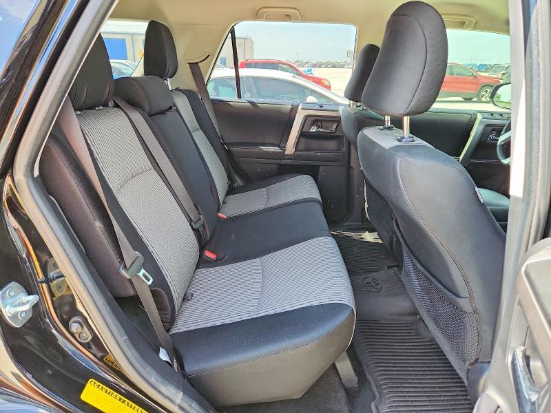 2020 TOYOTA 4RUNNER SR5 — Фото 10 из 12