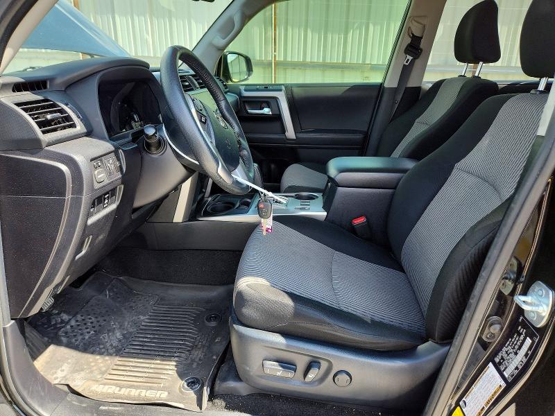 2020 TOYOTA 4RUNNER SR5 — Фото 7 из 12