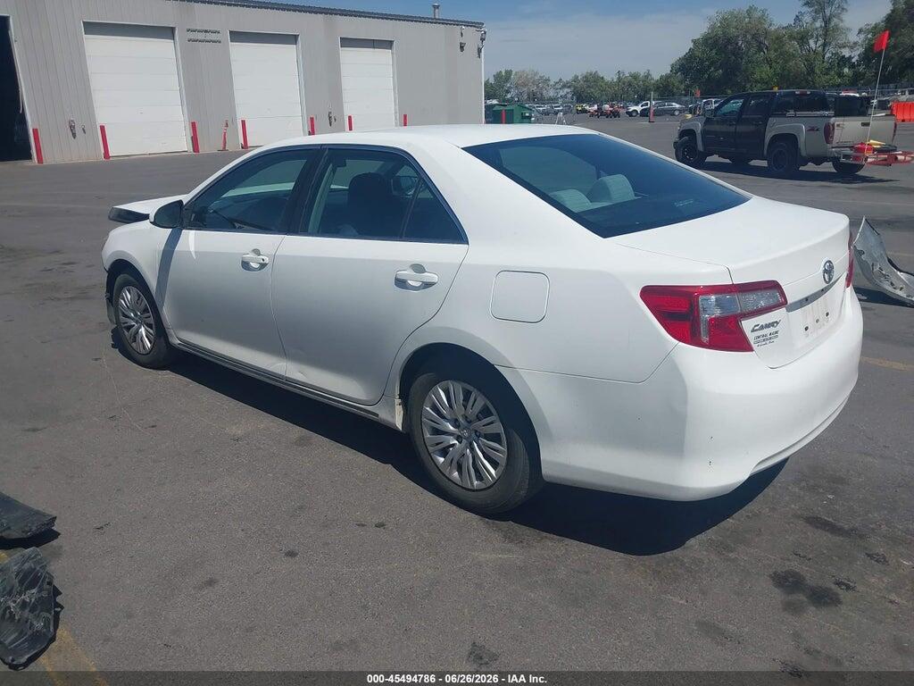 4T4BF1FK4ER371511 2014 TOYOTA CAMRY photo no. 3