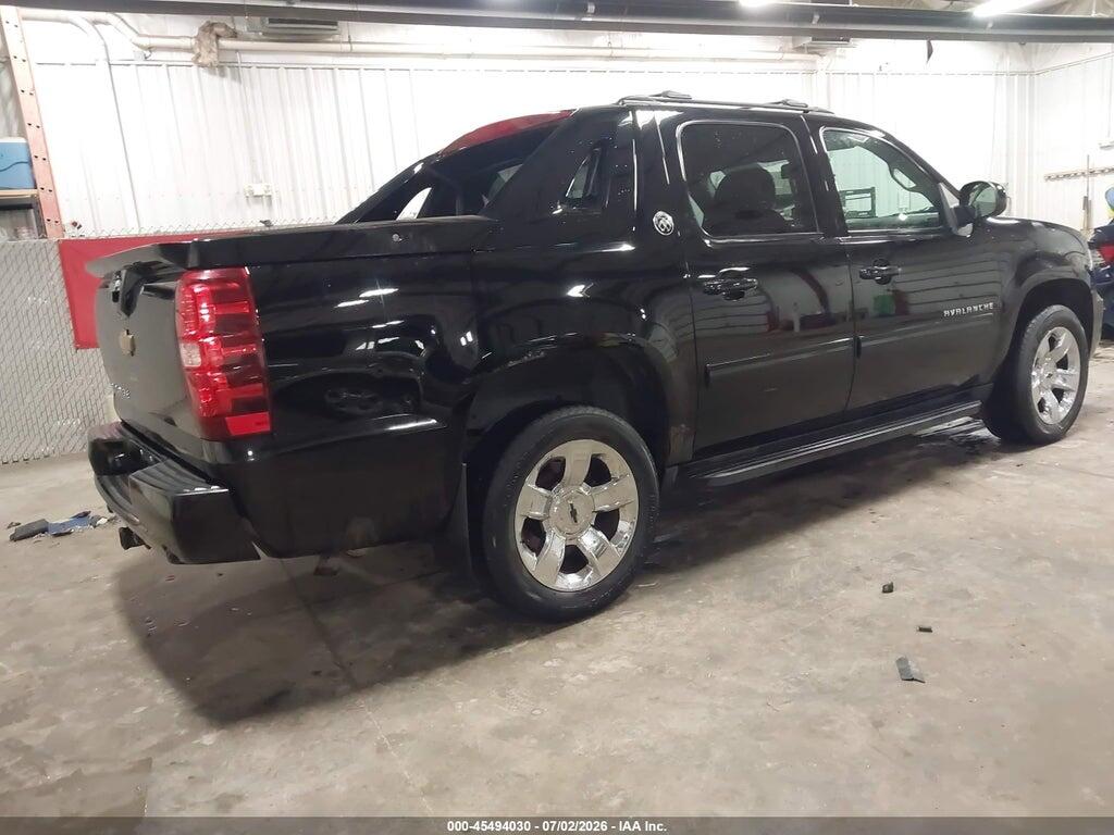 3GNTKEE72DG296738 2013 CHEVROLET AVALANCHE photo no. 4