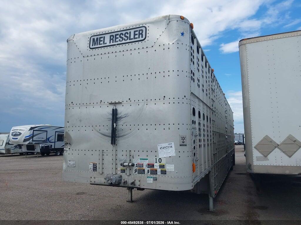 1W1UCS2K36D531073 2006 WILSON TRAILER CO LIVESTOCK TRAILER photo no. 2