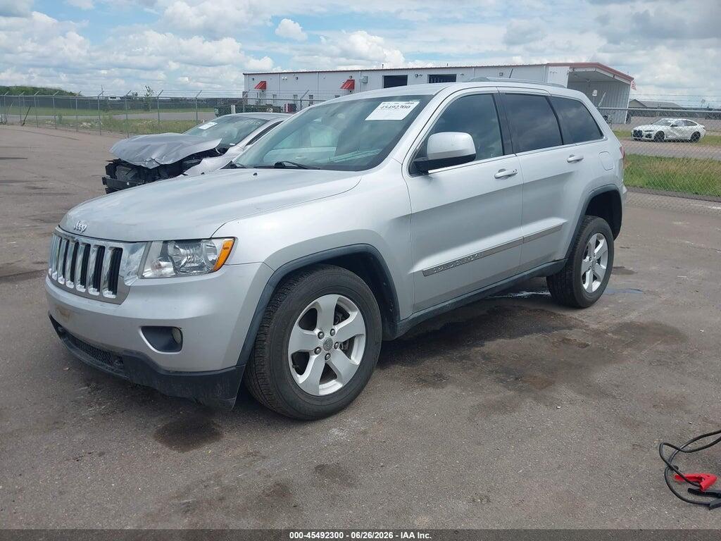 1J4RR4GGXBC570252 2011 JEEP GRAND CHEROKEE photo no. 2