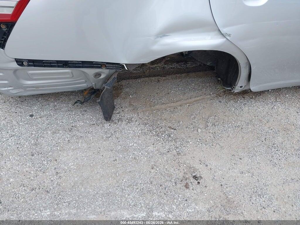 4T4BF3EK4BR102823 2011 TOYOTA CAMRY photo no. 6