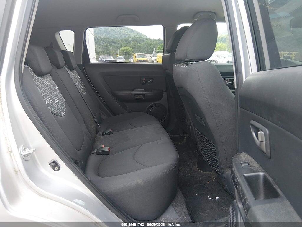 KNDJT2A2XA7702133 2010 KIA SOUL photo no. 8