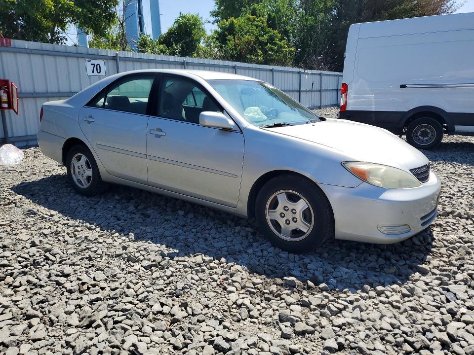 2003 TOYOTA CAMRY LE V6 — Фото 4 из 12