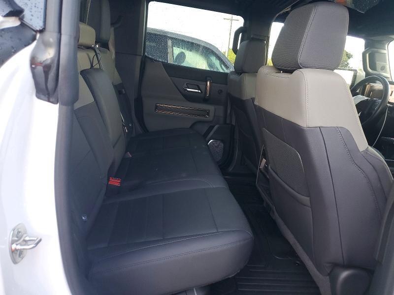 2025 GMC HUMMER PICKUP 3X — Фото 10 из 13