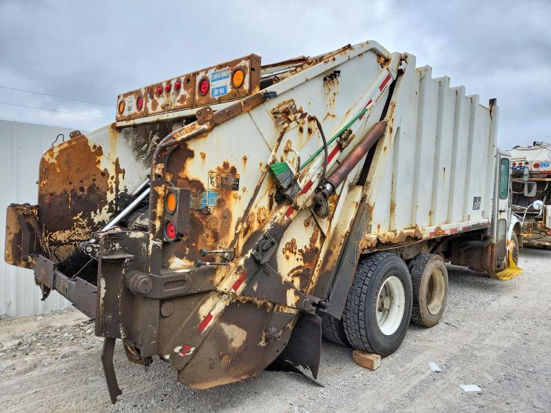 2000 INTERNATIONAL 4900 REFUSE TRUCK — Фото 4 из 10