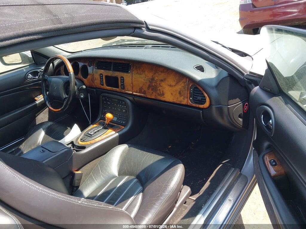 SAJJA42B4YPA05782 2000 JAGUAR XK8 photo no. 5