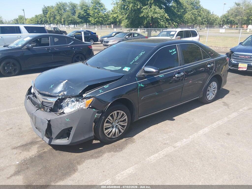 4T4BF1FK8ER341962 2014 TOYOTA CAMRY photo no. 2