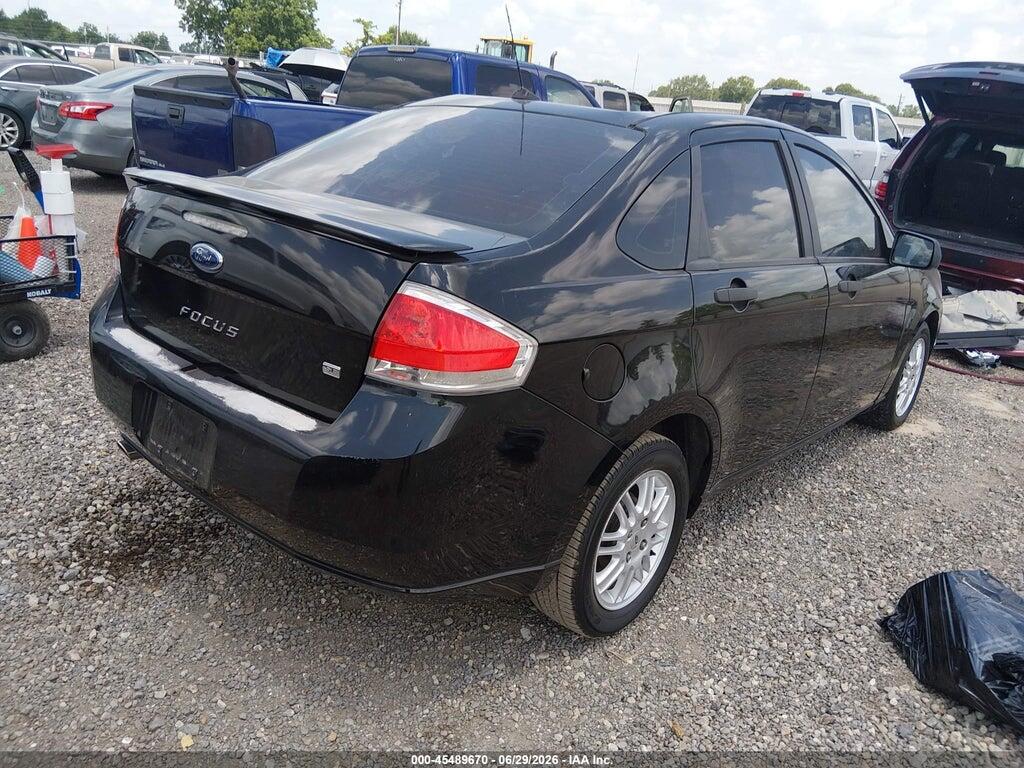 1FAHP3FN1AW225339 2010 FORD FOCUS photo no. 4