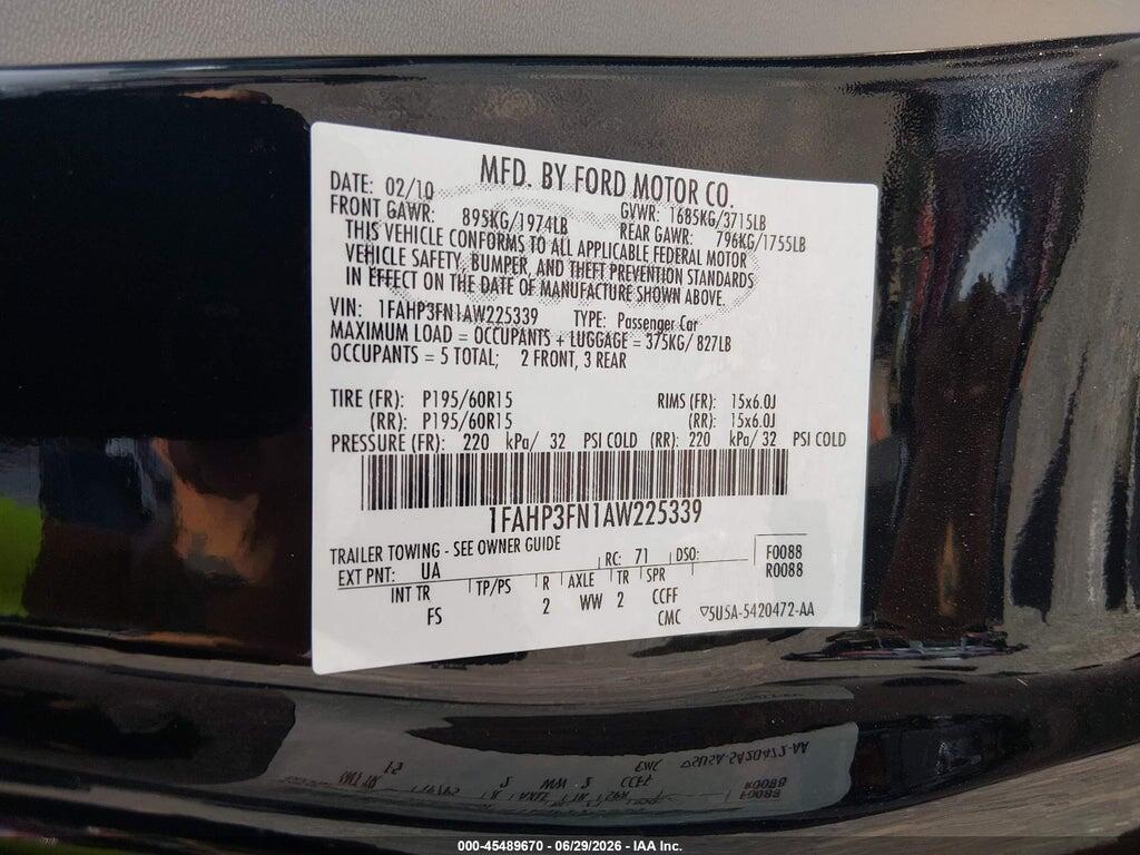 1FAHP3FN1AW225339 2010 FORD FOCUS photo no. 9