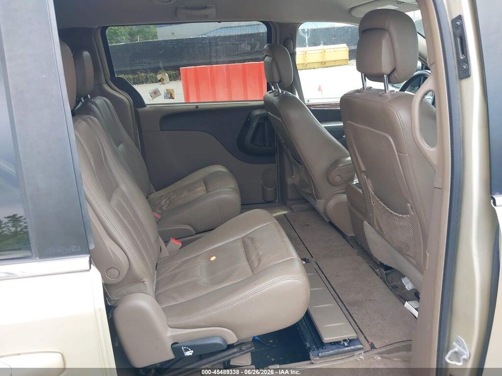 2A4RR8DG0BR780698 2011 CHRYSLER TOWN & COUNTRY photo no. 8