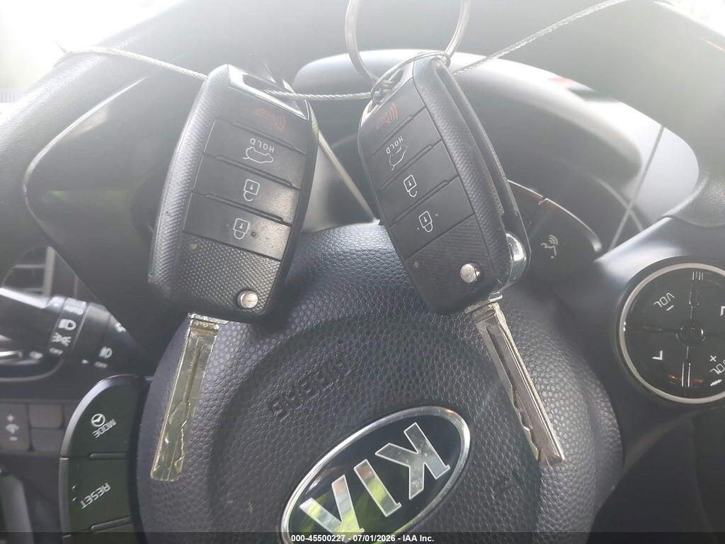 KNDJN2A22F7816564 2015 KIA SOUL photo no. 11