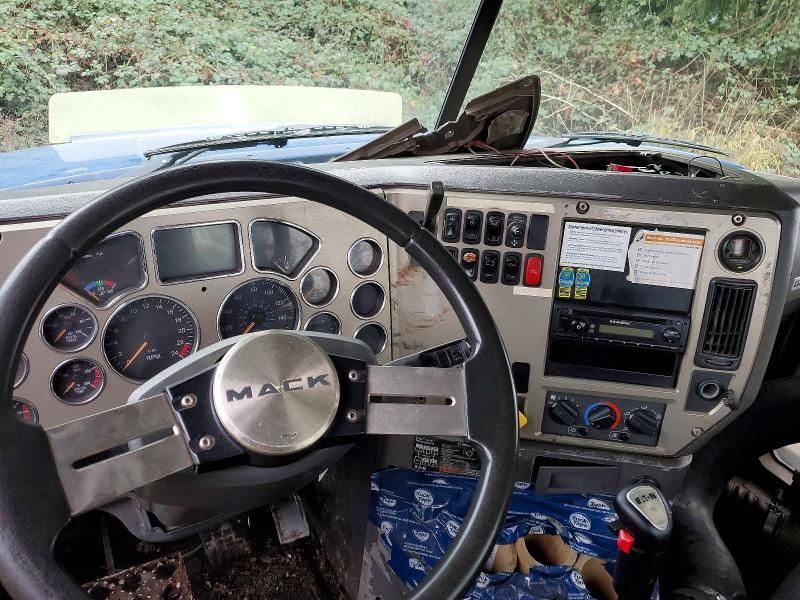 2008 MACK 800 GU800 — Фото 8 из 13