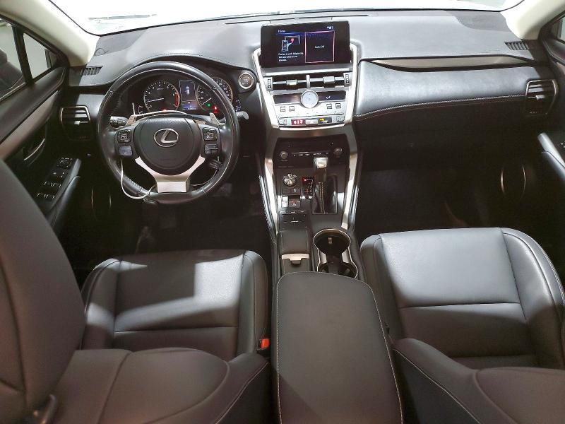 2020 TOYOTA COROLLA SE — Фото 8 из 12