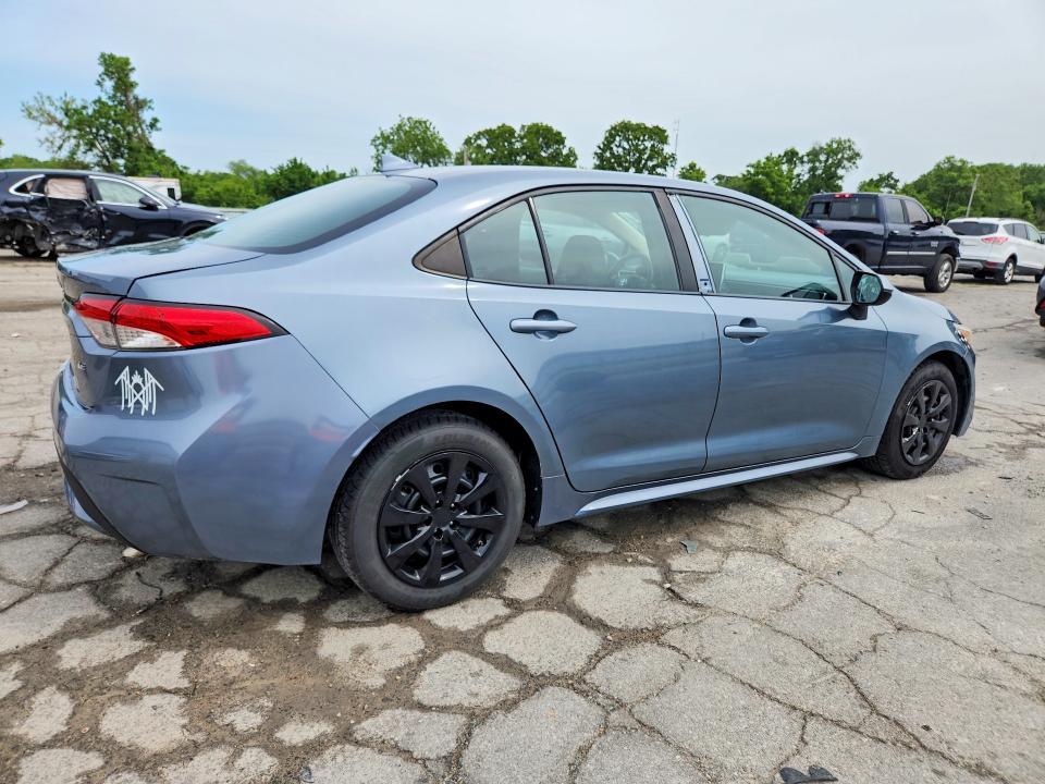 2020 TOYOTA COROLLA LE — Фото 3 из 12