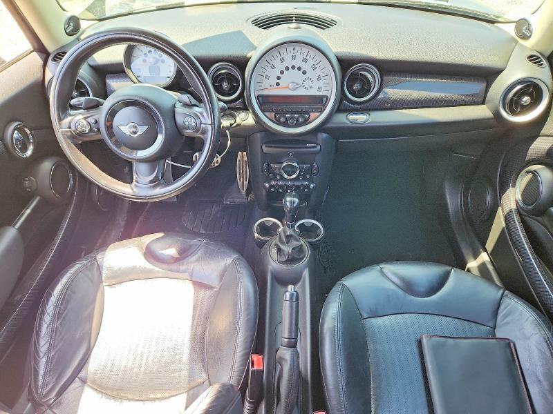 2011 MINI COOPER S CLUBMAN — Фото 8 из 12