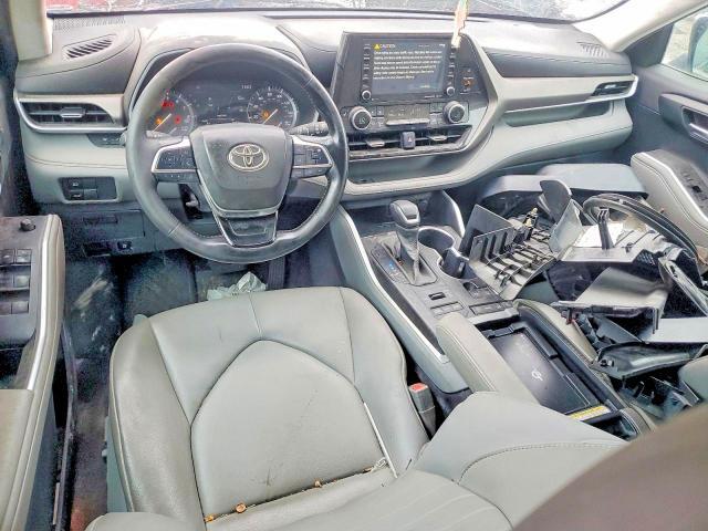 2020 TOYOTA HIGHLANDER XLE — Фото 8 из 12