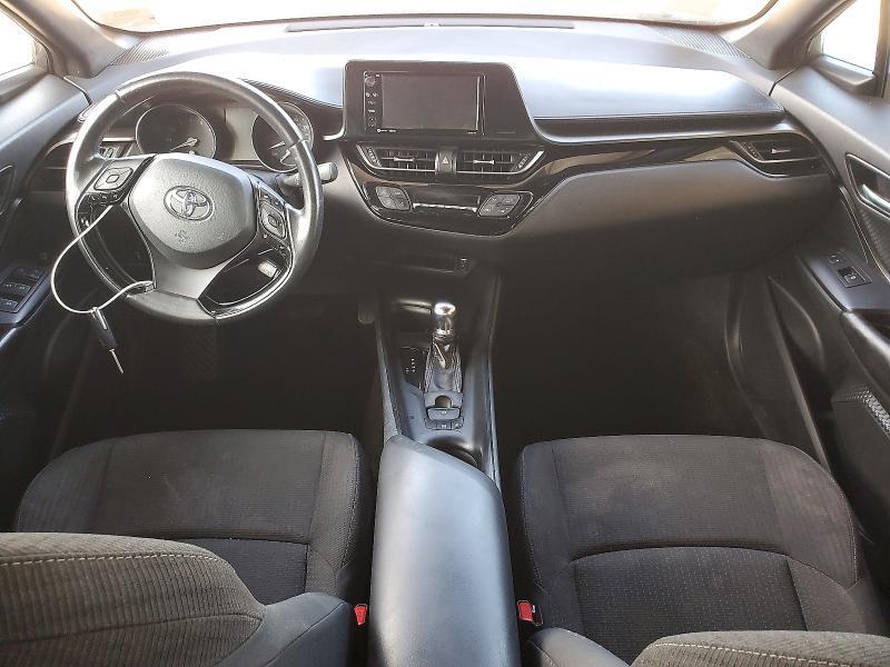 2018 TOYOTA C-HR XLE — Фото 8 из 12