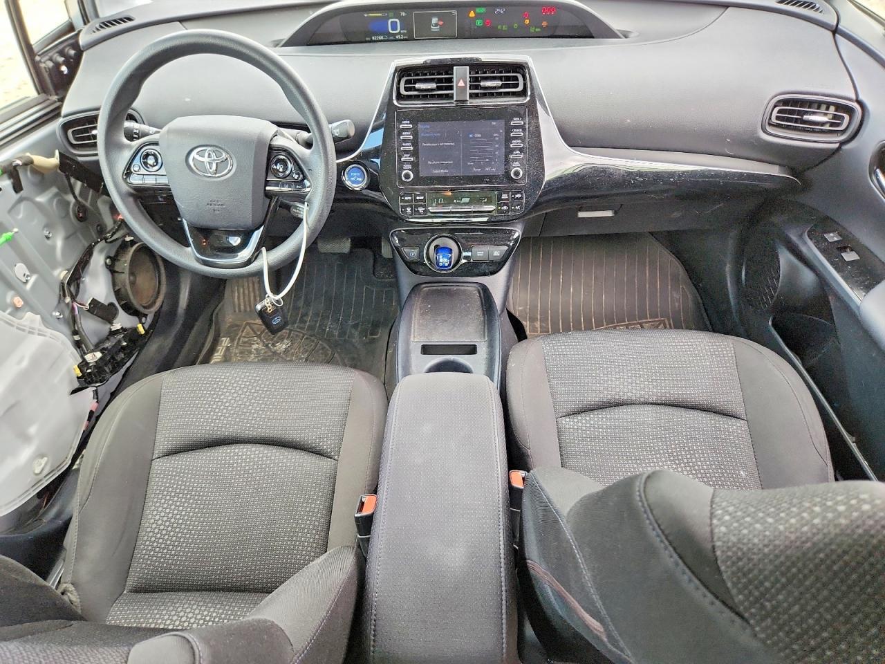2020 TOYOTA PRIUS LE AWD-E — Фото 8 из 13