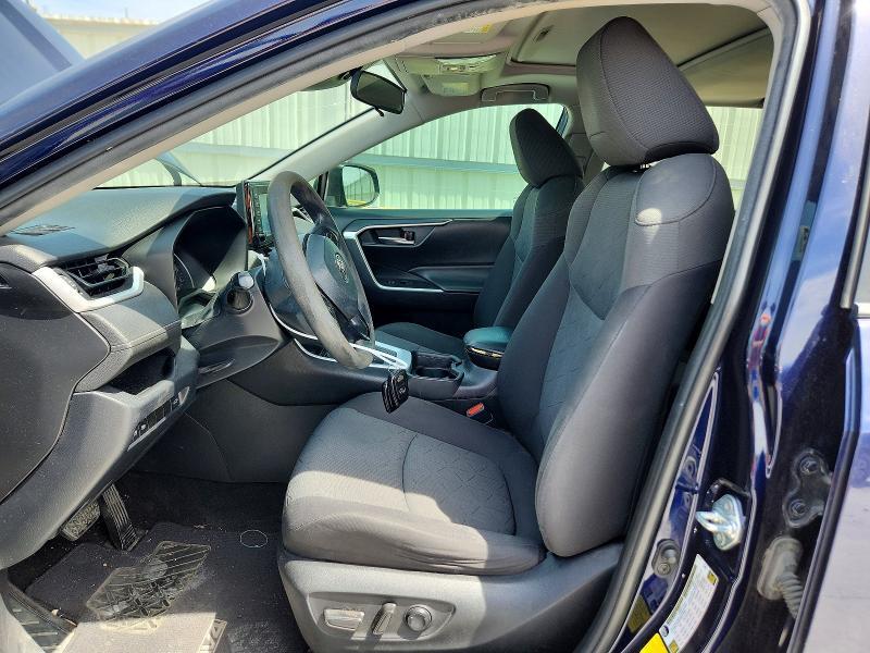 2020 TOYOTA RAV4 XLE — Фото 7 из 13